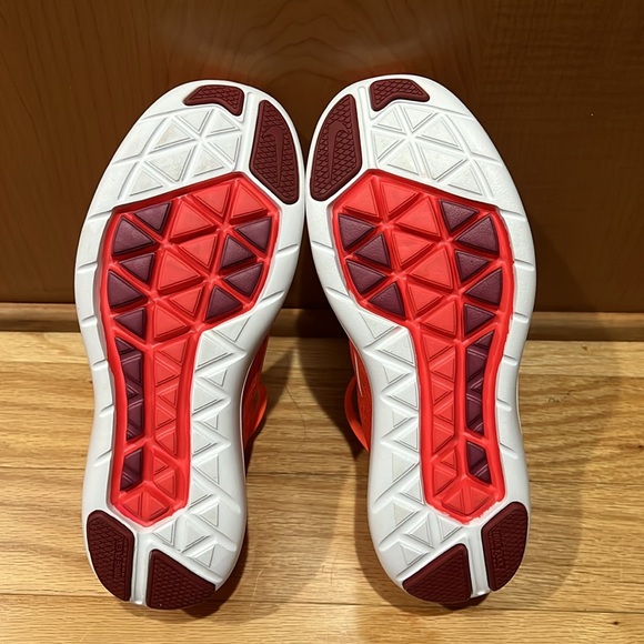 Nike - Flex 2016 Run - Women’s Size 7 - Picture 3 of 3